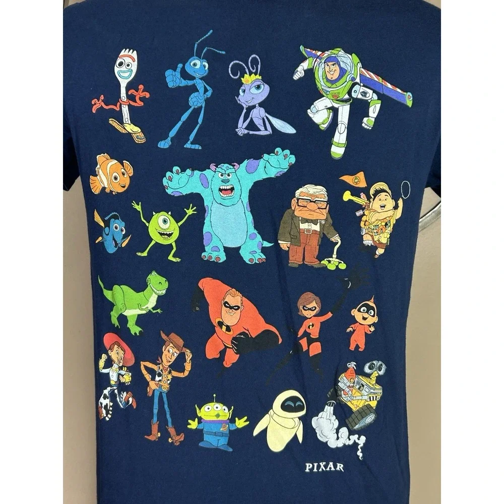 Disney Pixar Men's‎ Characters T-Shirt M Toy Story Monsters Inc Incredibles Nemo